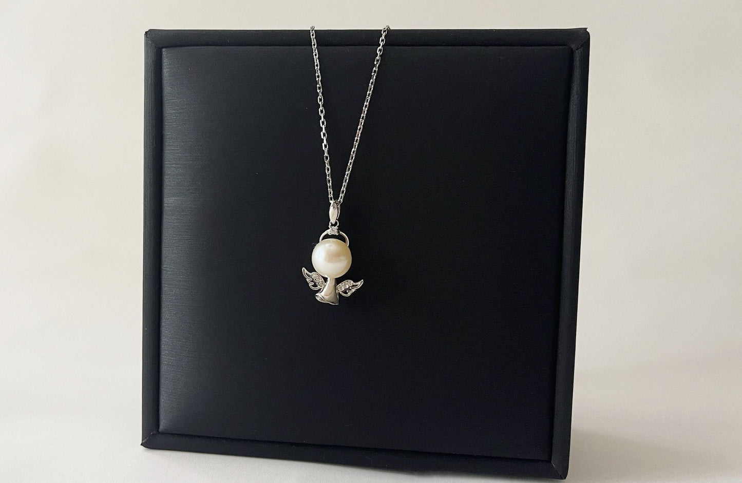 Natural Freshwater Pearl Pendant in 925 Silver Little Angel Design, Freshwater Pearl Necklace, 精品天然淡水珍珠925纯银Angel baby可爱小天使吊坠项链