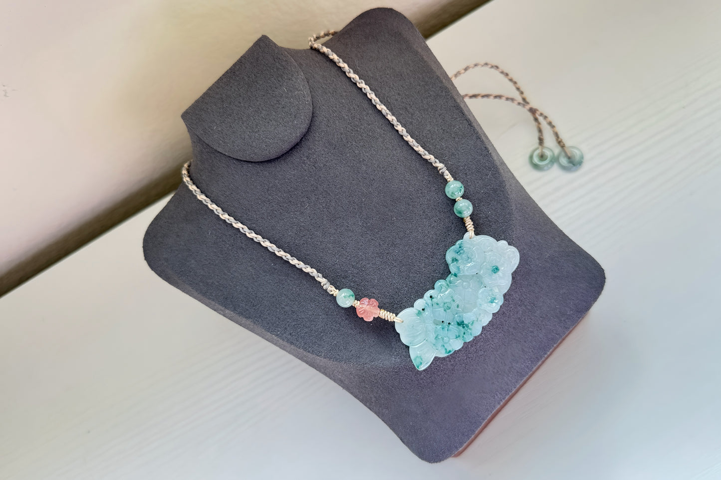 Genuine Grade A Jadeite Jade Necklace, Natural Carved Jade Flower and Butterfly, Handmade Jade Necklace, 天然缅甸A货翡翠锁骨吊坠老坑冰润飘蓝花蝶恋花仿古玉璜