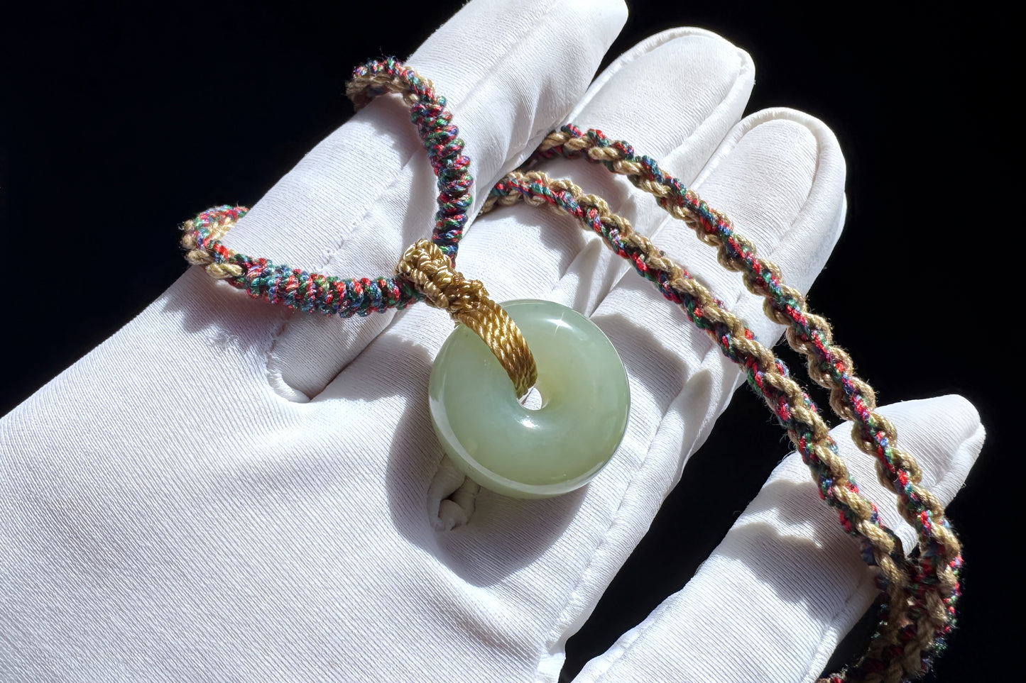 Natural Hetian Nephrite Jade Peace Buckle Pendant, Jade Peace Buckle Necklace, 天然和田玉平安扣面包扣吊坠