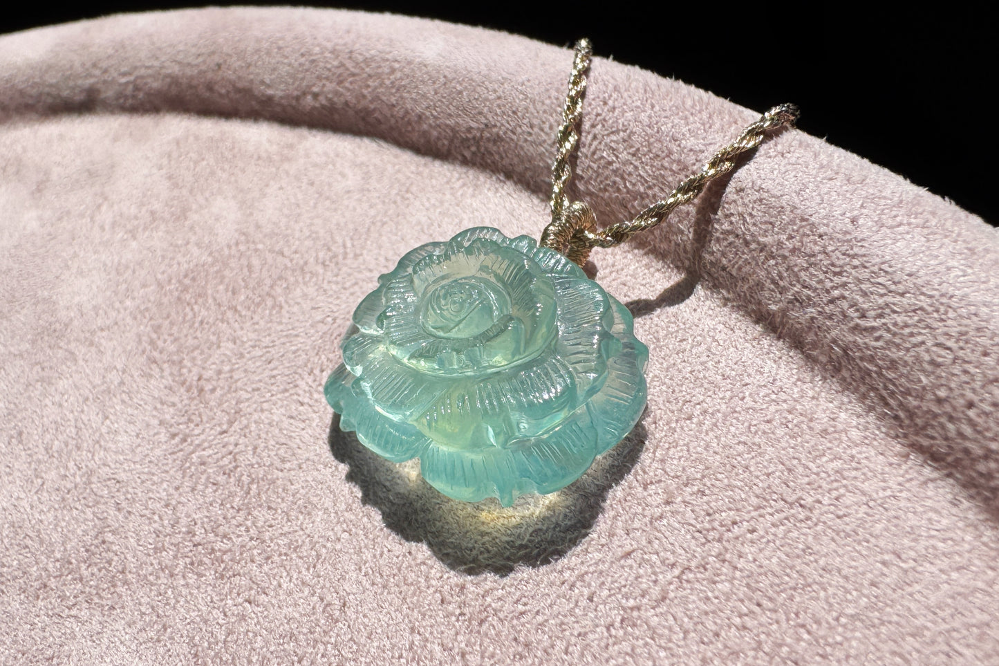Certified Natural Green Aquamarine Carved Flower Pendant, Green Beryl with Mica inclusions, March Birthstone, 天然绿色海蓝宝雕刻花花吊坠