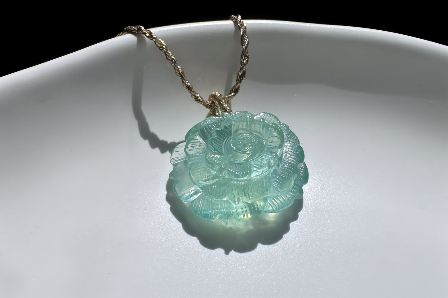 Certified Natural Green Aquamarine Carved Flower Pendant, Green Beryl with Mica inclusions, March Birthstone, 天然绿色海蓝宝雕刻花花吊坠
