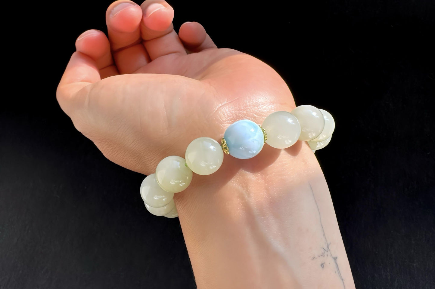 Natural Nephrite Beaded Bracelet with Dominican Larimar Bead, Nephrite Jade Bracelet, 天然软玉手串搭配海纹石