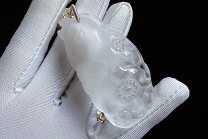 Large Natural White Rabbit Hair Quartz Hand Carved Nine Tailed Fox Pendant, High Grade White Rabbit Hair Necklace, 天然精品白兔毛手工精雕九尾狐吊坠