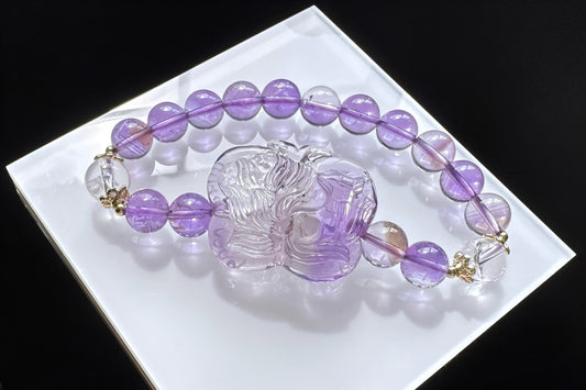Natural High Grade Brazilian Amethyst Hand Carved Butterfly Nine Tailed Fox and Amethyst Beaded Bracelet, 天然精品巴西紫水晶手工精雕九尾狐蝴蝶搭配紫水晶手串