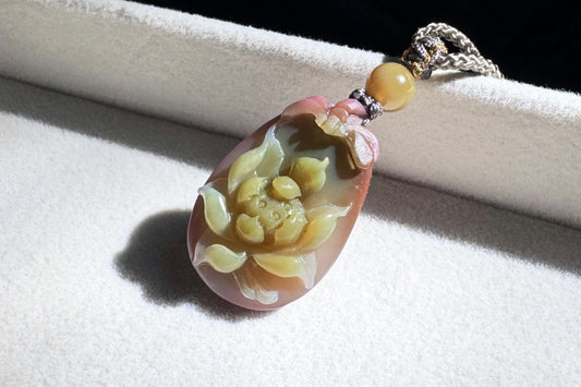 Natural Yanyuan Agate Carved Dragonfly and Lotus Flower Pendant, Untreated Yanyuan Agate Pendant, 天然盐源玛瑙深雕蜻蜓荷花吊坠