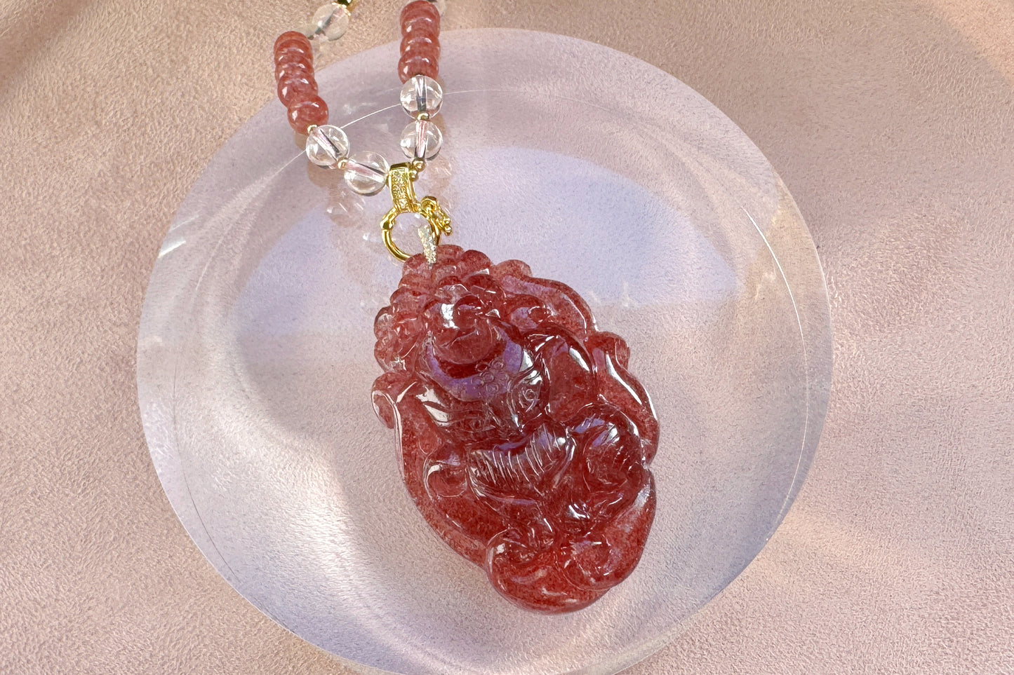 Top Grade Pigeon Blood Strawberry Quartz Hand Carved Nine Tailed Fox Pendant, Carved Strawberry Quartz Crystal, 天然极品鸽血红草莓晶手工雕刻九尾狐吊坠