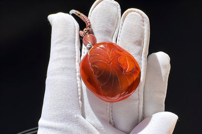 Natural Nanhong Agate Hand Carved Butterfly and Peony Pendant, Chinese South Red Agate Necklace, 天然川料南红手工精雕蝶恋花吊坠