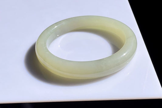 52mm Certified Natural Nephrite Bangle in Light Green Color, Nephrite Jade Bangle, 天然绿底晴水玉手镯