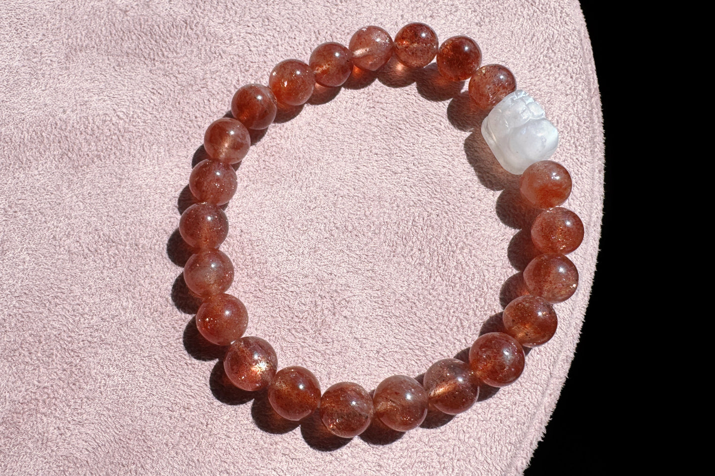 Natural Red Skeletal Golden Sunstone Beaded Bracelet, Natural Moonstone Carved PiXiu Charm, Sunstone Bracelet, 天然无优化黑骨干红金沙太阳石水晶手串搭配月光石貔貅