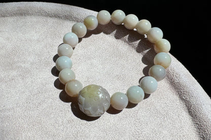 Natural Yanyuan Agate Beaded Bracelet in Pastel Colors and Carved Yanyuan Lotus Charm, 天然盐源玛瑙马卡龙色系圆珠手串搭配盐源莲花珠
