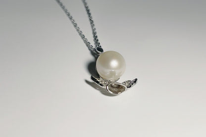 Natural Freshwater Pearl Pendant in 925 Silver Little Angel Design, Freshwater Pearl Necklace, 精品天然淡水珍珠925纯银Angel baby可爱小天使吊坠项链