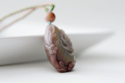 Natural Yanyuan Agate Carved Butterly and Flowers Pendant, 天然原矿盐源玛瑙雕刻蝶恋花精编吊坠