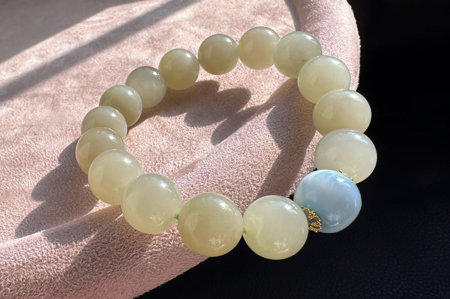 Natural Nephrite Beaded Bracelet with Dominican Larimar Bead, Nephrite Jade Bracelet, 天然软玉手串搭配海纹石