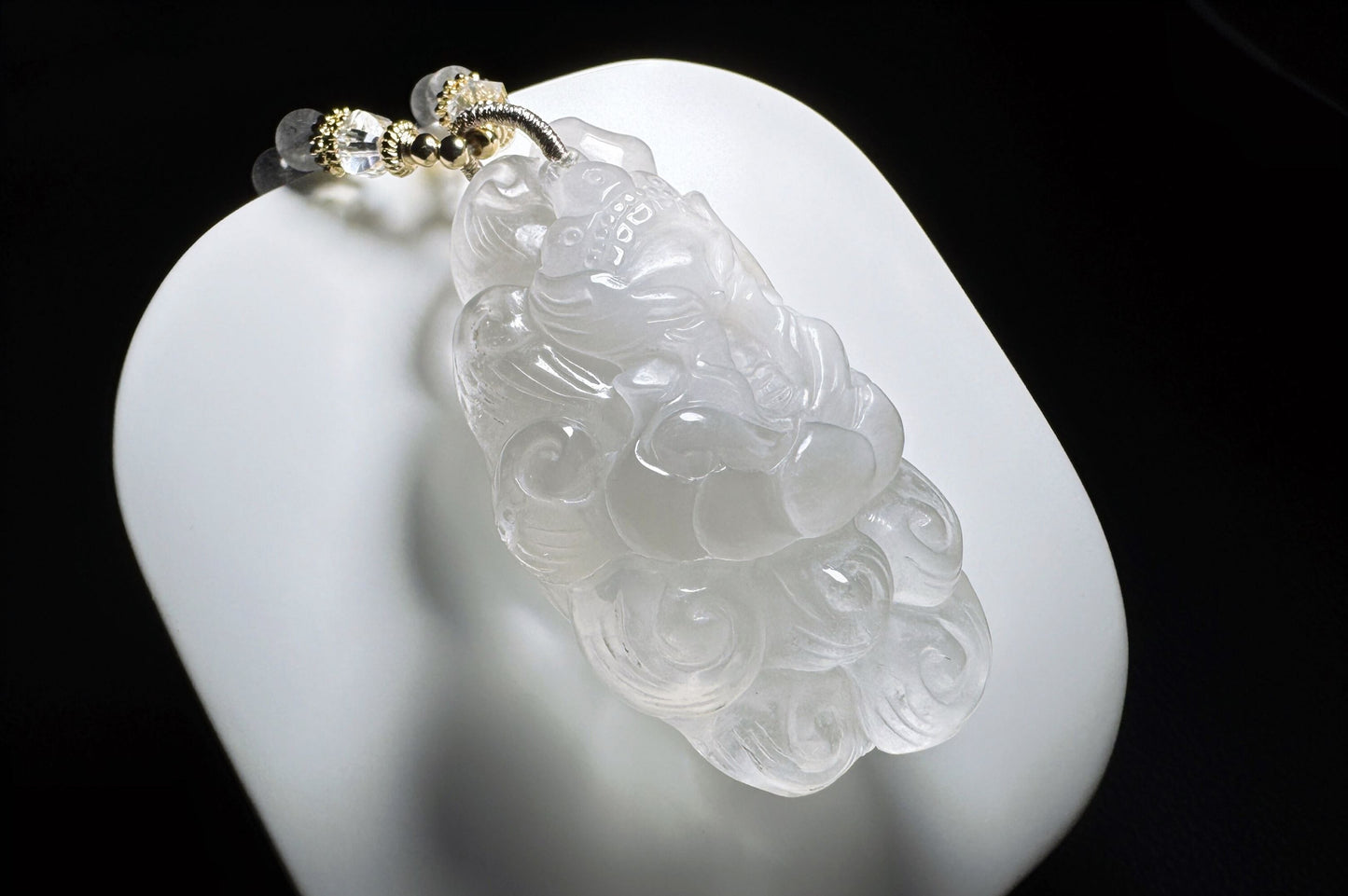 Large Natural White Rabbit Hair Quartz Hand Carved Nine Tailed Fox Pendant, High Grade White Rabbit Hair Necklace, 天然精品白兔毛手工精雕九尾狐吊坠