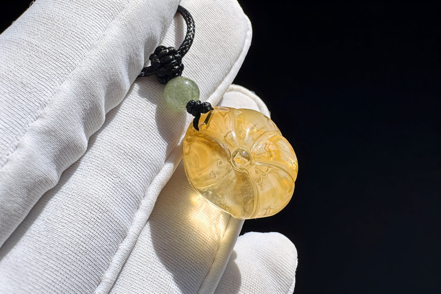 High Grade Natural Brazilian Citrine Hand Carved Frog on Lotus Pod Pendant, Citrine Toad Necklace, Carved Citrine Pendant, 天然精品巴西黄手工精雕呱呱来财吊坠