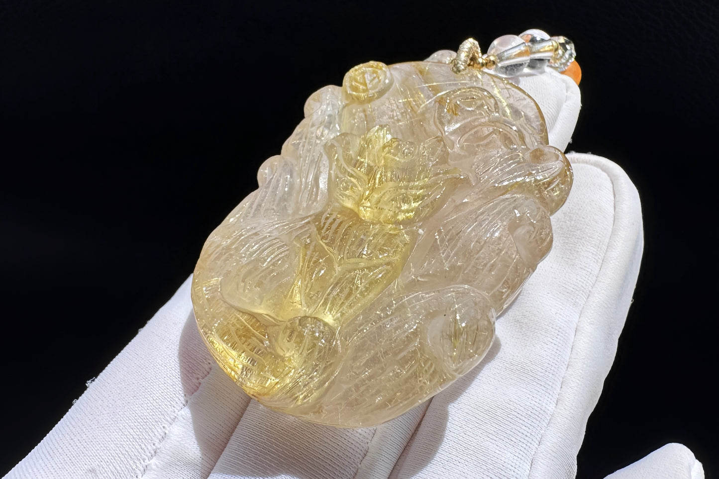 Natural Golden Rutile Quartz Hand Carved Nine Tailed Fox Pendant, Gold Rutilated Quartz Fox Pendant Necklace, 天然茶体金发晶手工精雕九尾狐吊坠
