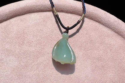 Natural Hetian Nephrite Lotus Pendant in Blue and Brown Sugar Color, Nephrite Jade Carved Lotus Pod Pendant, 天然和田玉蓝带糖色小莲蓬吊坠