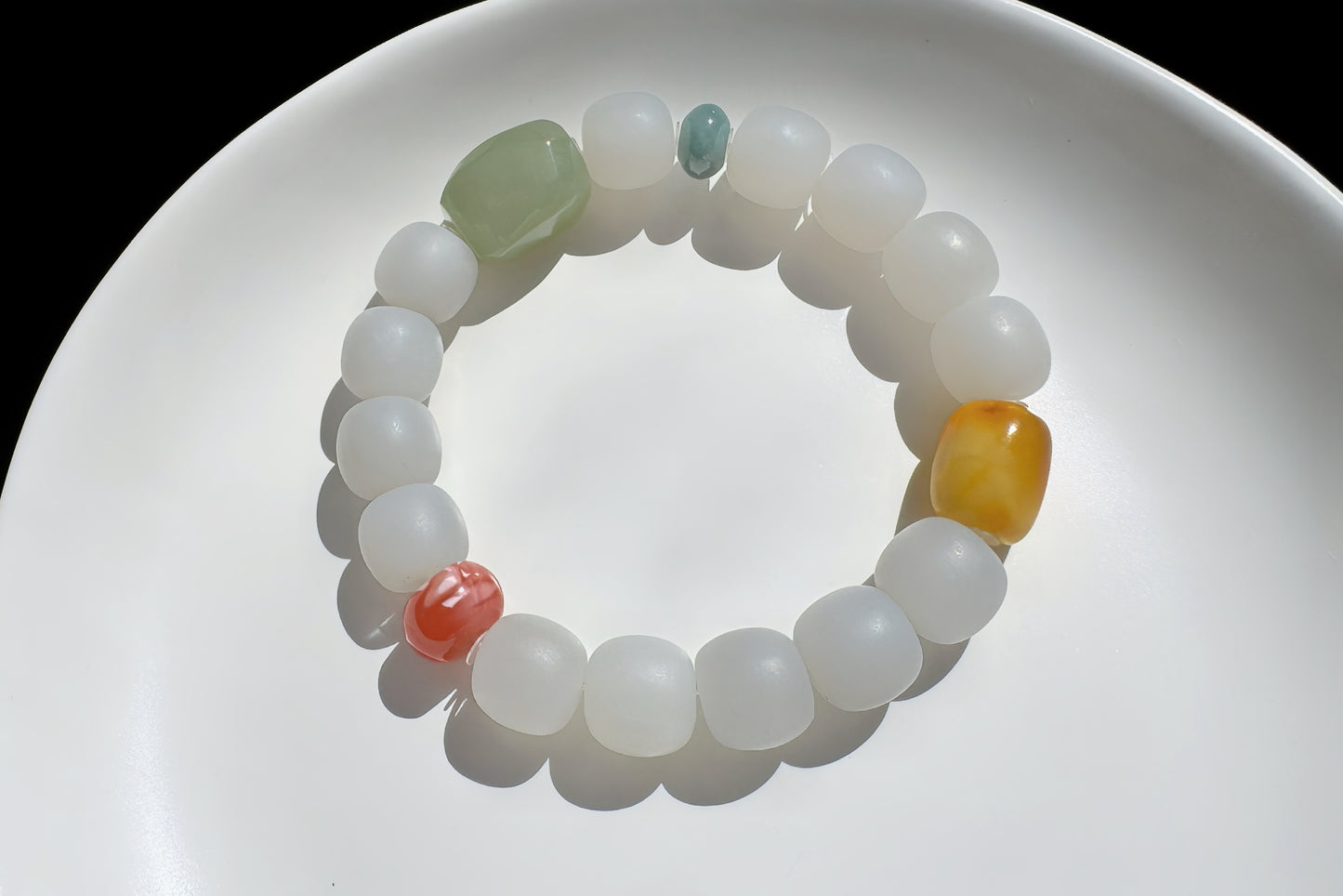 Natural Smokey Gray Hetian Nephrite Bracelet with Faceted Green Nephrite, Nanhong Agate, Blue Jadeite Jade, Nephrite Jade, 天然浅烟灰老型珠+晴水钻切+蓝翡+奶盖南红