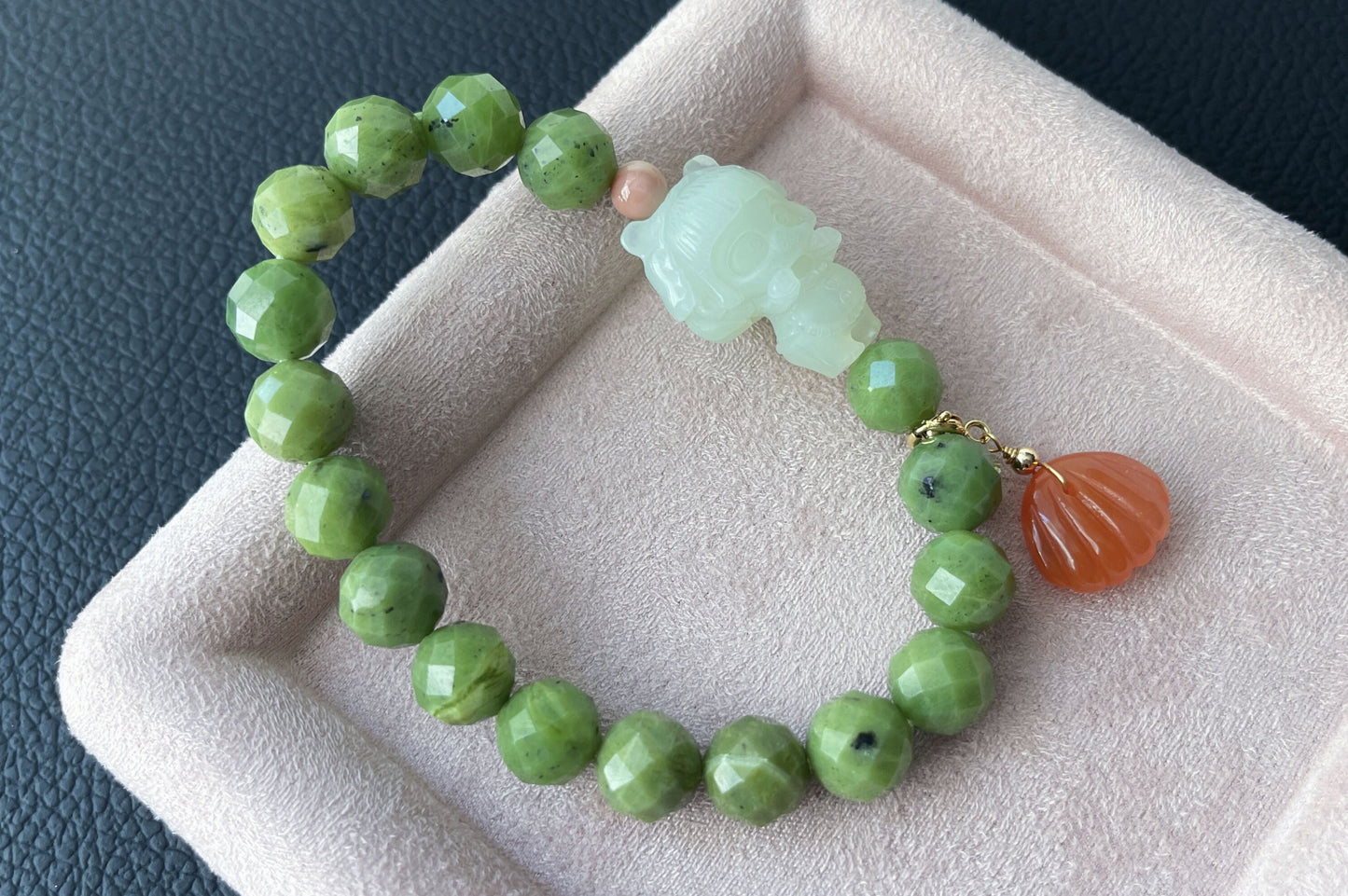 Natural Canadian Green Nephrite Bracelet with Xiu Jade Hand Carved Cat Girl and Nanhong Shell Charm, 天然加拿大碧玉手串配岫岩玉手工雕小猫女南红贝壳提溜