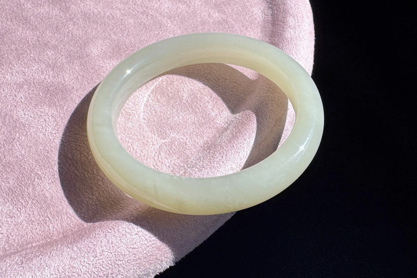 52mm Certified Natural Nephrite Bangle in Light Green Color, Nephrite Jade Bangle, 天然绿底晴水玉手镯