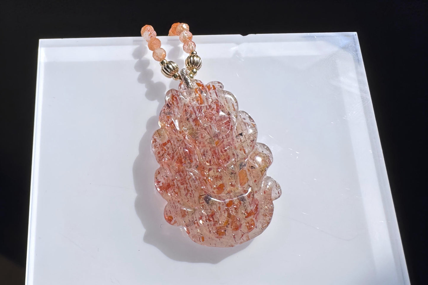 Natural Arusha Sunstone Hand Carved Nine Tailed Fox Pendant, Carved Confetti Sunstone Fox, 天然阿鲁沙水晶手工雕刻九尾狐双狐吊坠