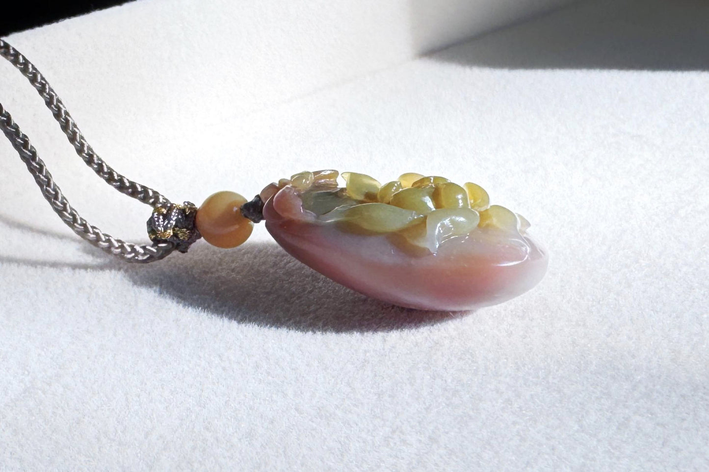 Natural Yanyuan Agate Carved Dragonfly and Lotus Flower Pendant, Untreated Yanyuan Agate Pendant, 天然盐源玛瑙深雕蜻蜓荷花吊坠