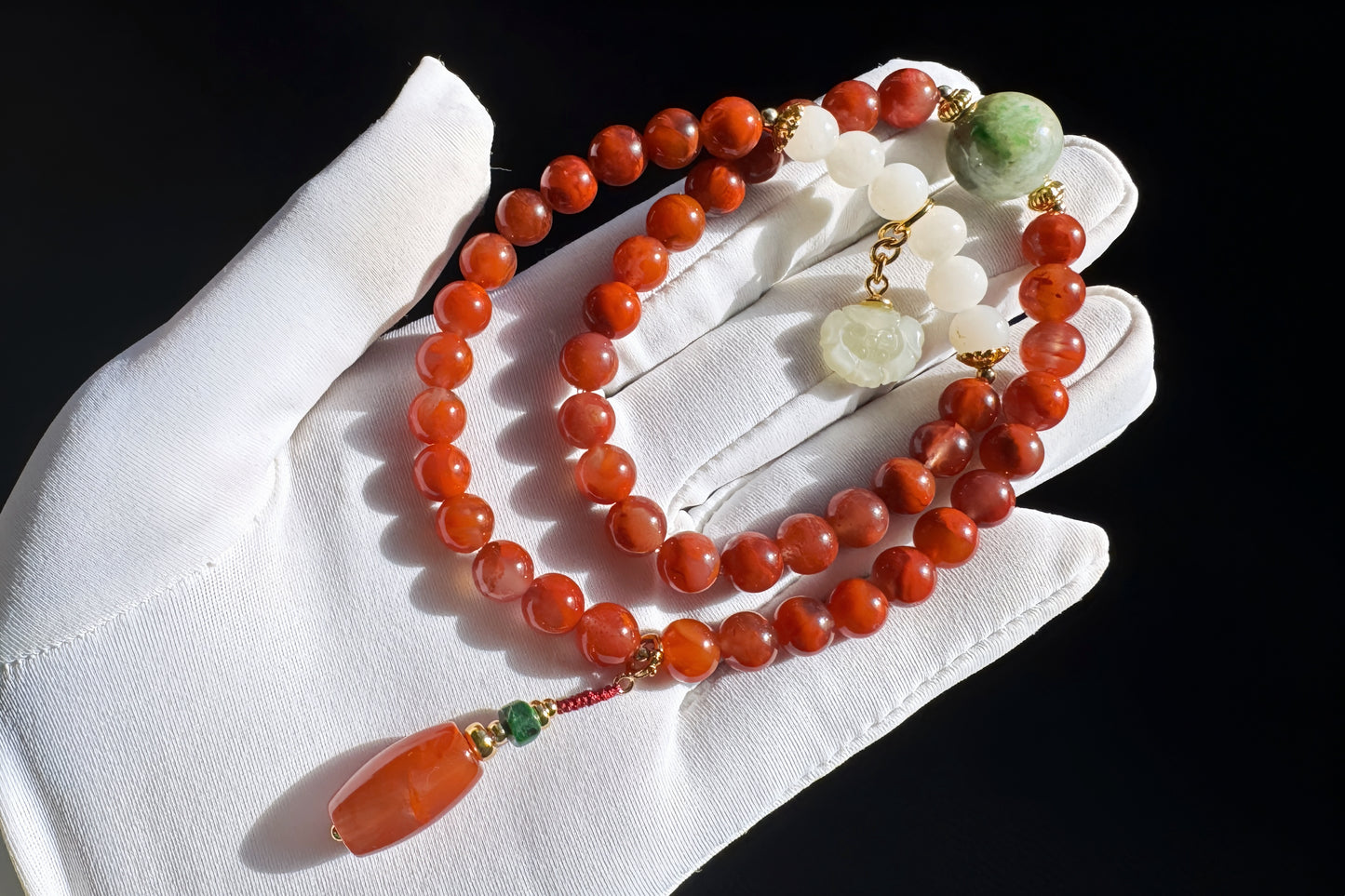 Natural Nanhong Southern Red Agate Design Bracelet, Nanhong Agate Bracelet with Jadeite Jade and White Nephrite, 天然原创南红设计手串搭配乌鸡翡翠和田白玉