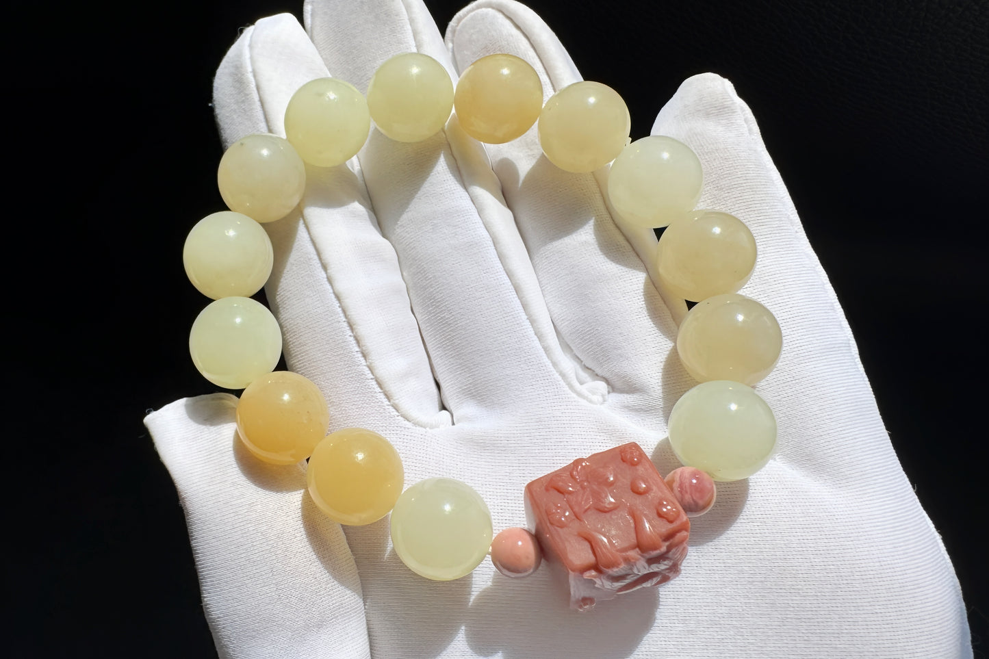 11mm Natural Hetian Nephrite Bracelet with Top Grade Alashan Hand Carved Nine Tailed Fox Cube, Nephrite Jade Bracelet, 天然蜂蜜水糖玉手串搭配玉化阿拉善手工精雕九尾狐方糖