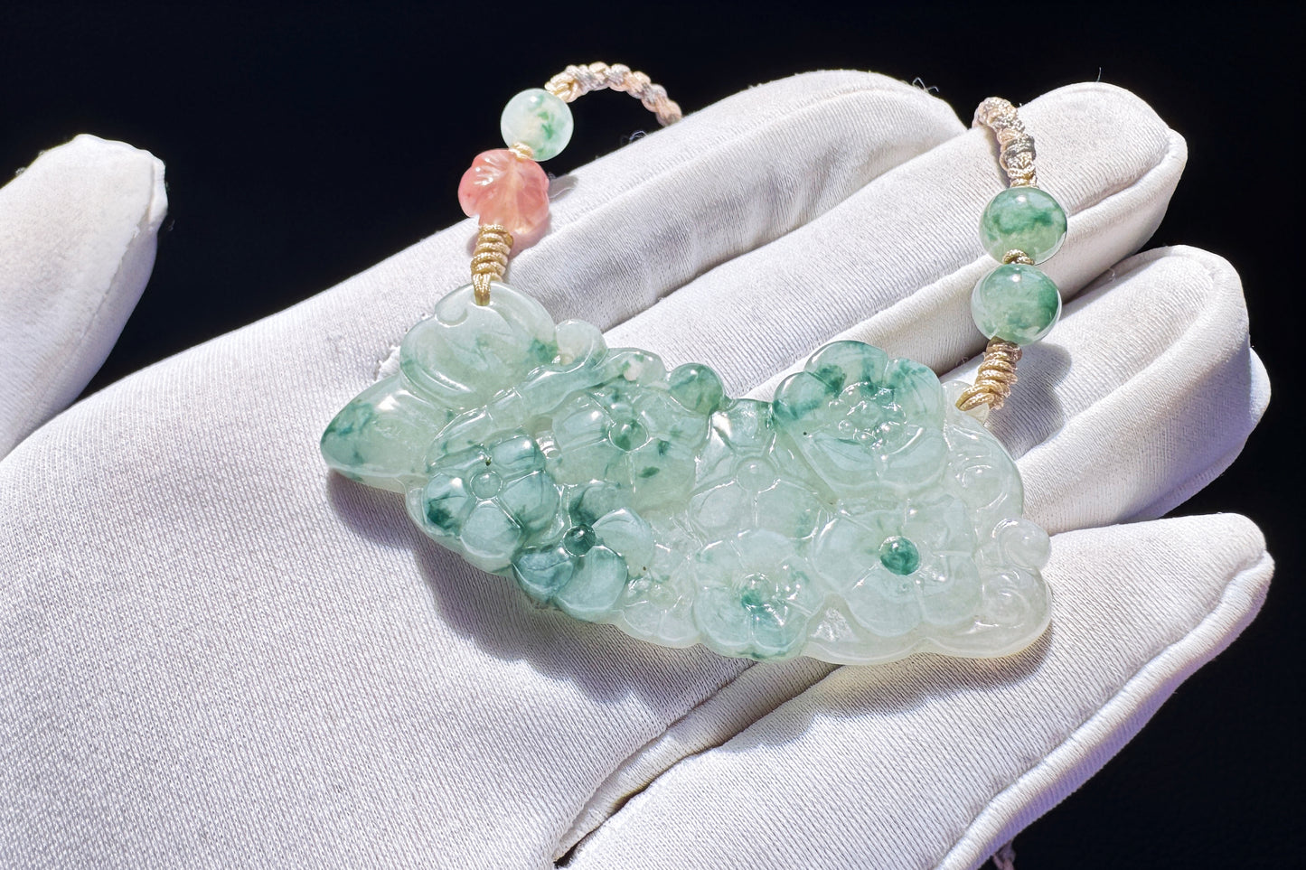 Genuine Grade A Jadeite Jade Necklace, Natural Carved Jade Flower and Butterfly, Handmade Jade Necklace, 天然缅甸A货翡翠锁骨吊坠老坑冰润飘蓝花蝶恋花仿古玉璜