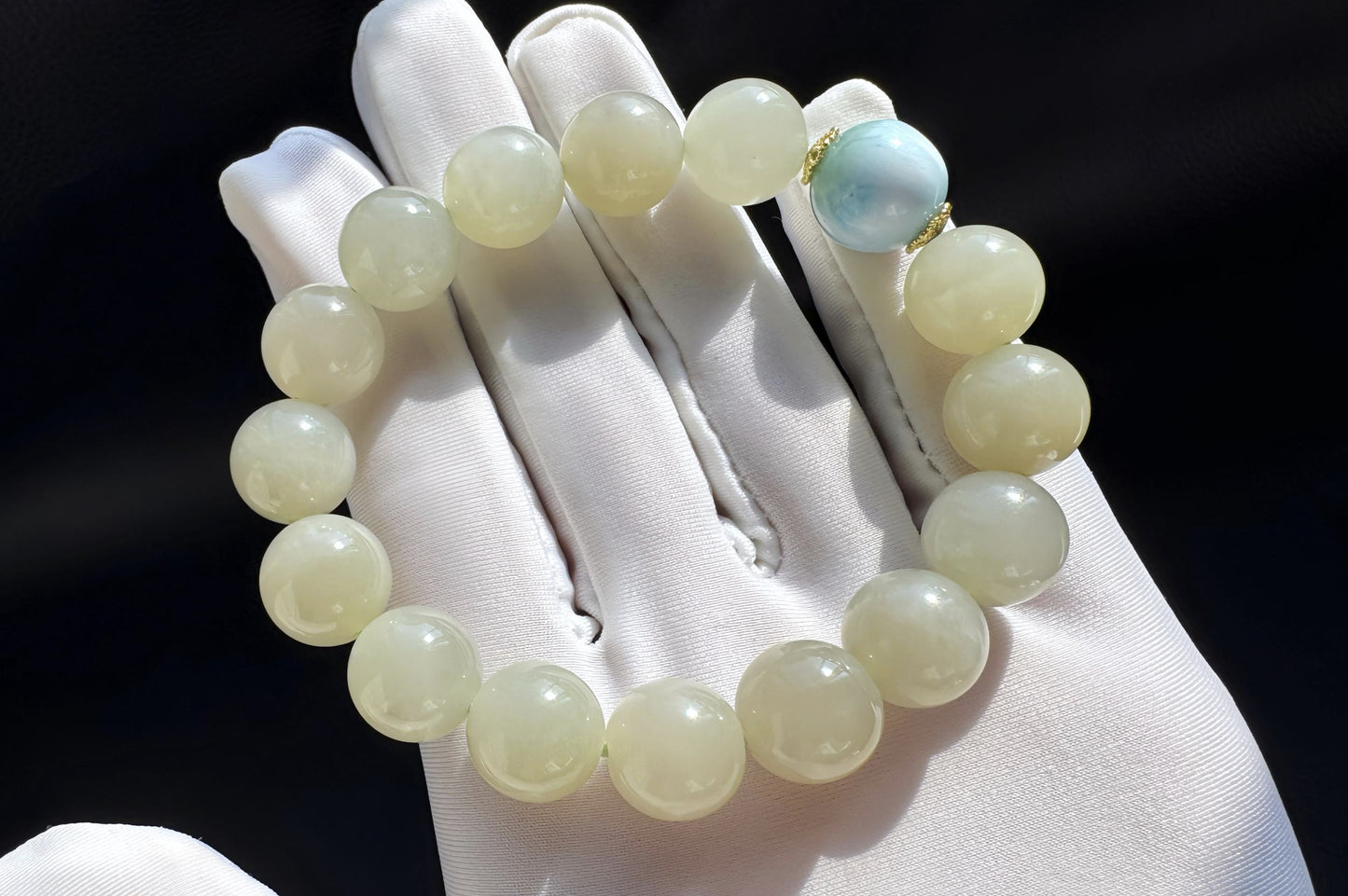 Natural Nephrite Beaded Bracelet with Dominican Larimar Bead, Nephrite Jade Bracelet, 天然软玉手串搭配海纹石