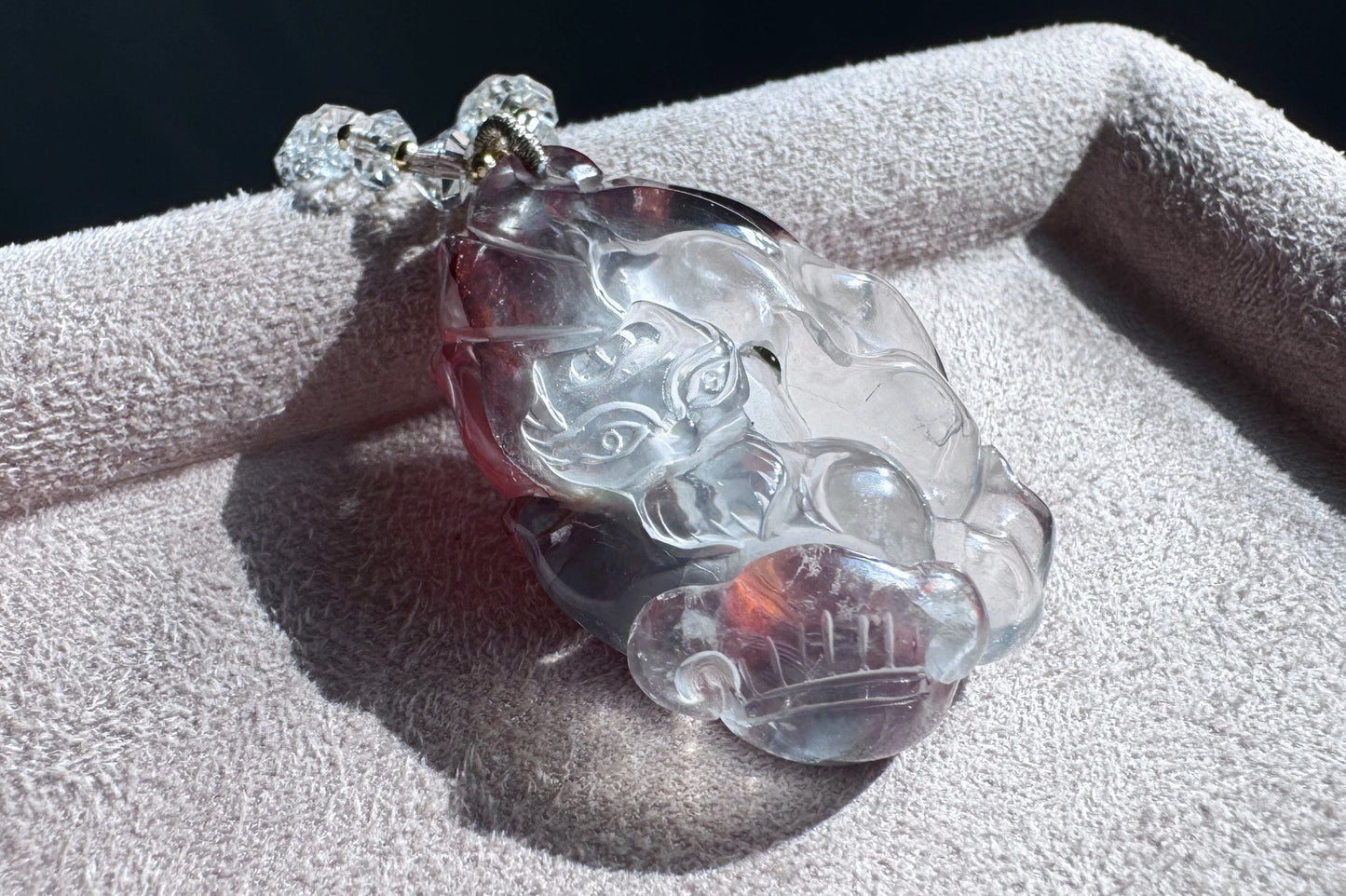 Natural Ox Blood Red Hematoid Quartz Hand Carved Fox Pendant, Ox Blood Red Hematoid Quartz Nine Tailed Fox Pendant, 天然牛血红胶花闪片九尾狐吊坠