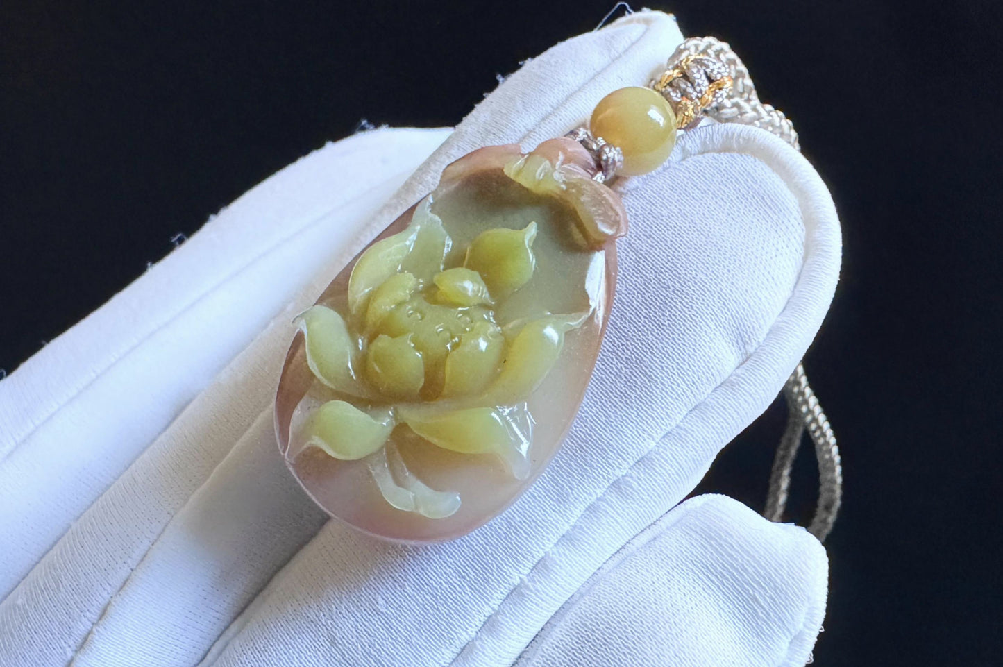 Natural Yanyuan Agate Carved Dragonfly and Lotus Flower Pendant, Untreated Yanyuan Agate Pendant, 天然盐源玛瑙深雕蜻蜓荷花吊坠