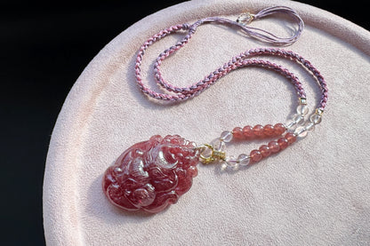 Top Grade Pigeon Blood Strawberry Quartz Hand Carved Nine Tailed Fox Pendant, Carved Strawberry Quartz Crystal, 天然极品鸽血红草莓晶手工雕刻九尾狐吊坠