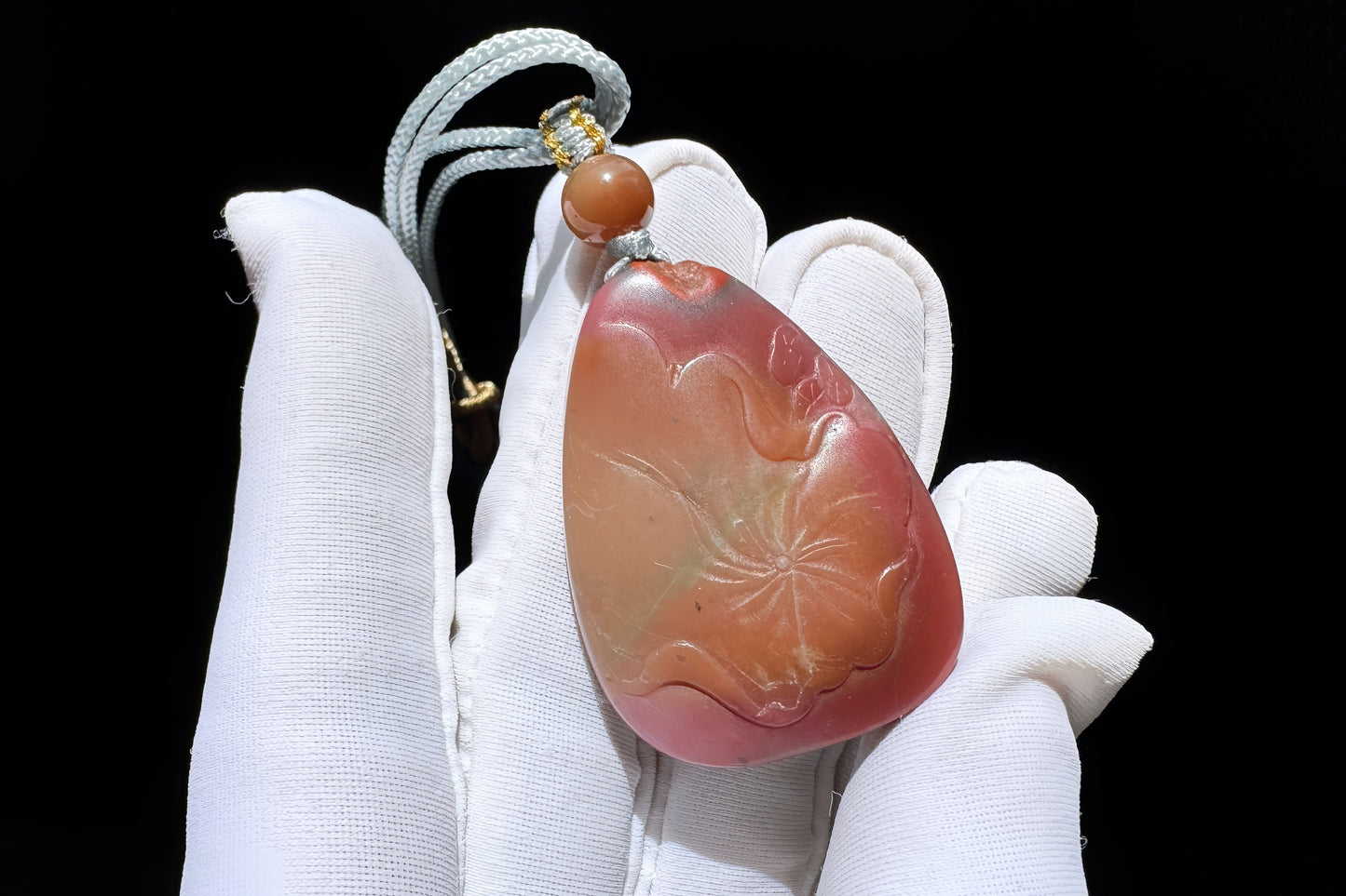 Natural Yanyuan Agate Hand Carved Twin Fish and Lotus Pendant, High Grade Yanyuan Fish and Lotus Necklace, 天然满色满肉盐源玛瑙精雕双鱼荷莲吊坠