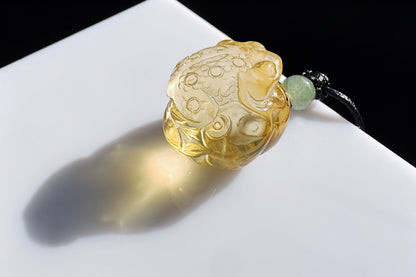 High Grade Natural Brazilian Citrine Hand Carved Frog on Lotus Pod Pendant, Citrine Toad Necklace, Carved Citrine Pendant, 天然精品巴西黄手工精雕呱呱来财吊坠