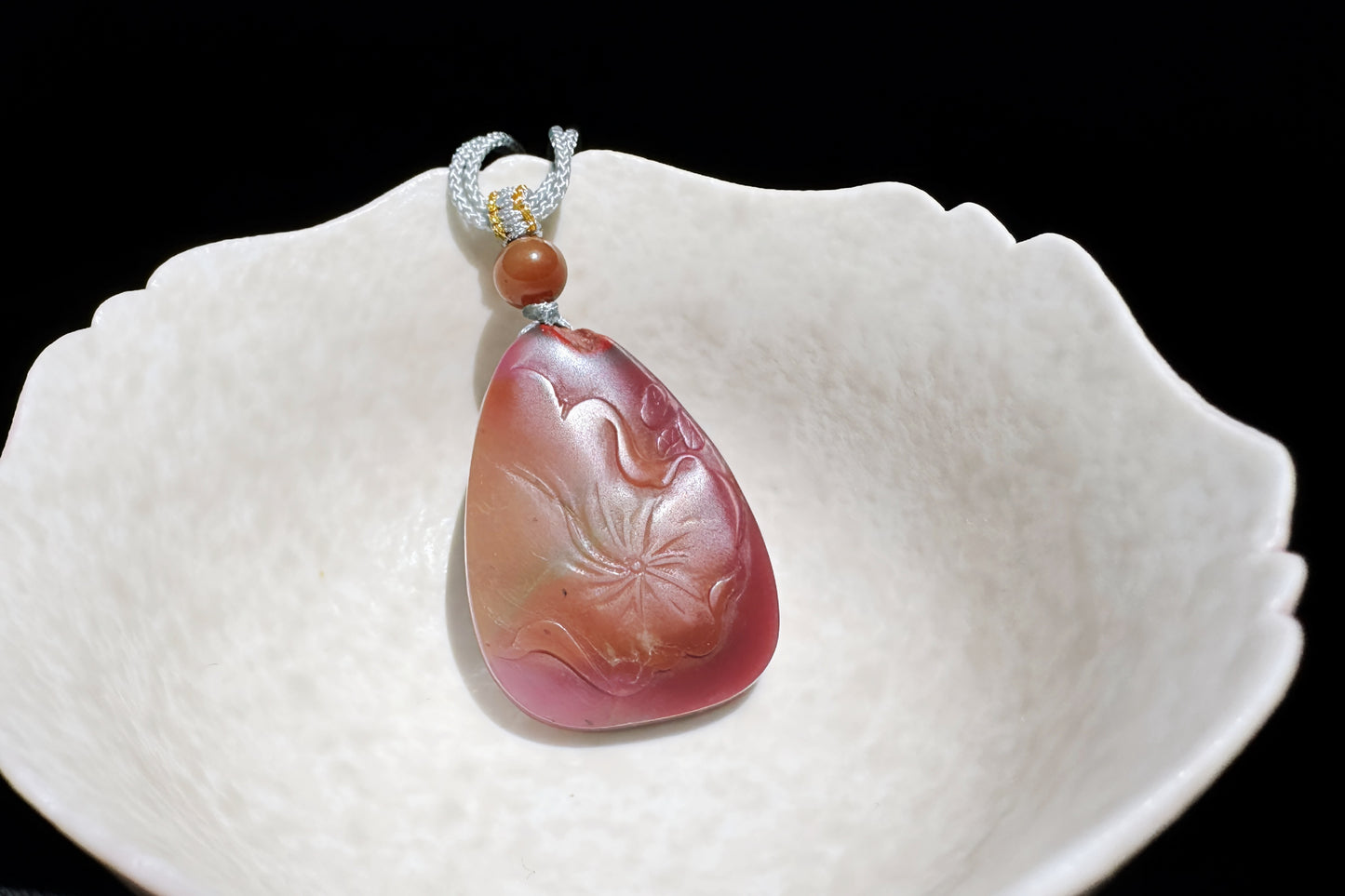 Natural Yanyuan Agate Hand Carved Twin Fish and Lotus Pendant, High Grade Yanyuan Fish and Lotus Necklace, 天然满色满肉盐源玛瑙精雕双鱼荷莲吊坠