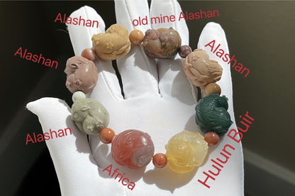 Top Grade Natural Alashan, African, and Hulun Buir Agate Hand Carved Nine Tailed Fox Bracelet, 天然原矿玉化阿拉善非红玛瑙呼伦贝尔玛瑙手工雕刻九尾趴趴狐手串