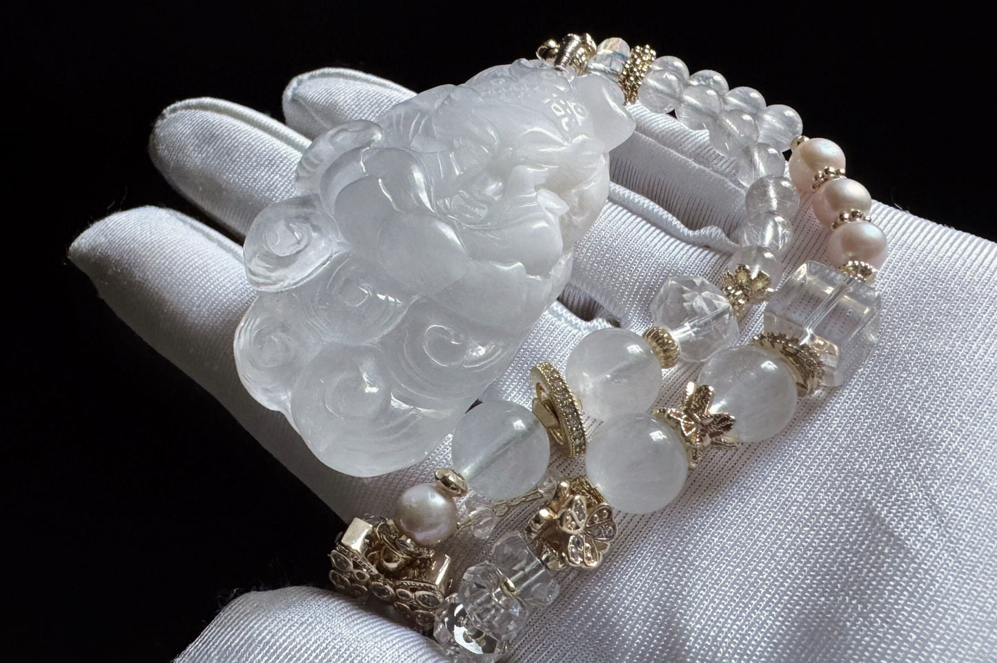 Large Natural White Rabbit Hair Quartz Hand Carved Nine Tailed Fox Pendant, High Grade White Rabbit Hair Necklace, 天然精品白兔毛手工精雕九尾狐吊坠