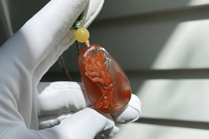 Natural Nanhong South Red Agate Hand Carved Nine Tailed Fox Pendant, Carved Nanhong Agate Fox, 天然原矿川料南红手工精雕九尾狐吊坠