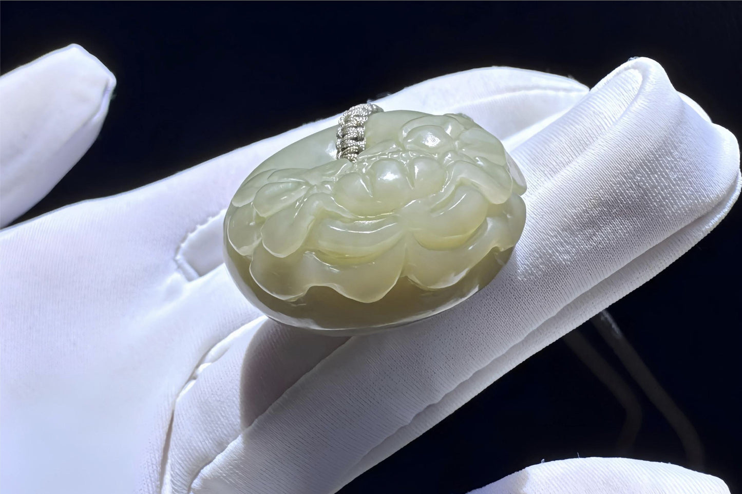 Natural Green Nephrite Hand Carved Peony Donut Pendant, Carved Nephrite Jade Peace Buckle Necklace，天然手雕牡丹花玉平安扣吊坠