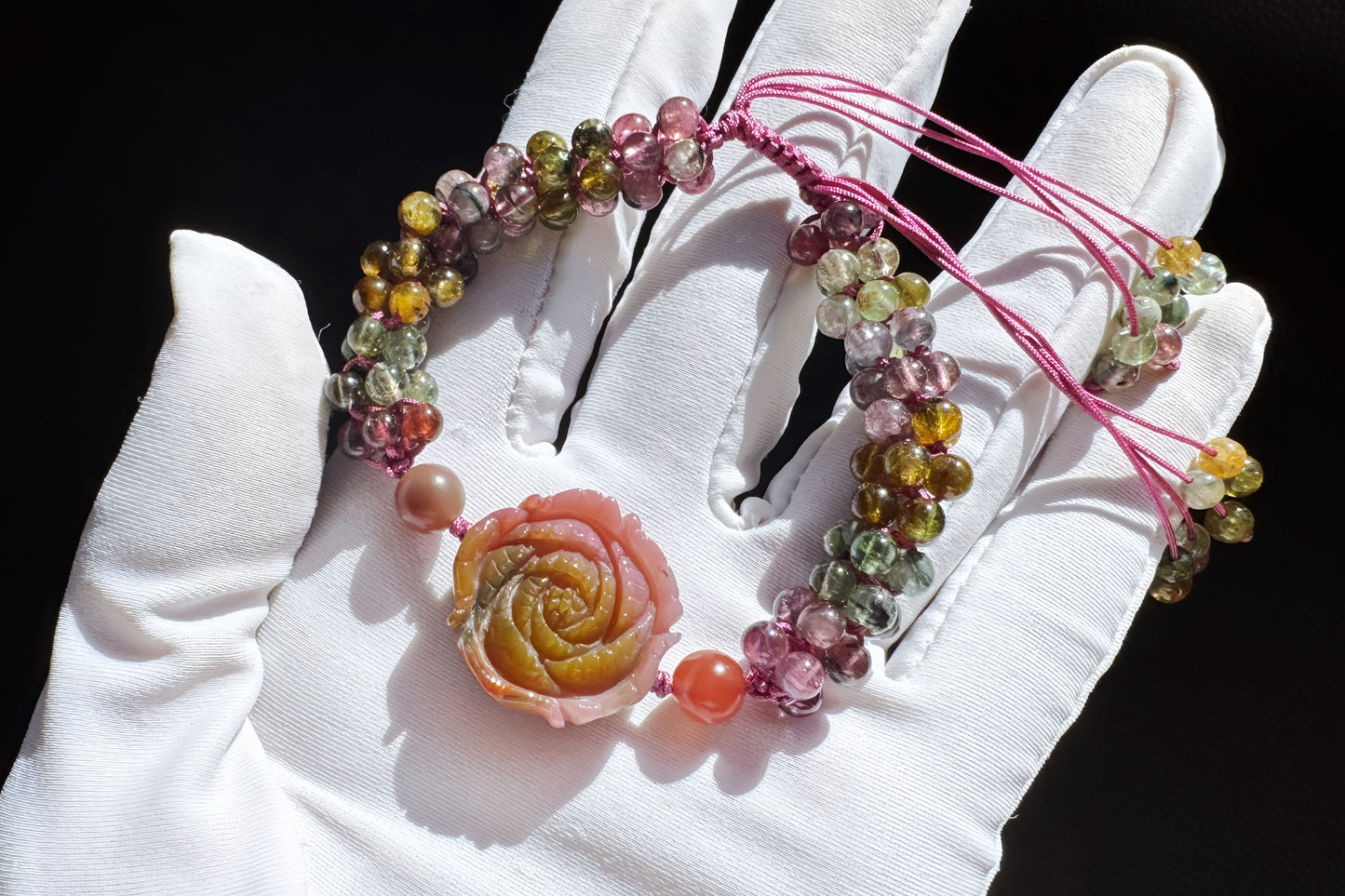 Natural Tourmaline Braided Bracelet with Carved Yanyuan Origin Agate Flower Charm, Yan-yuan and Tourmaline Bracelet, 天然手编碧玺小米珠手链搭配盐源花牌