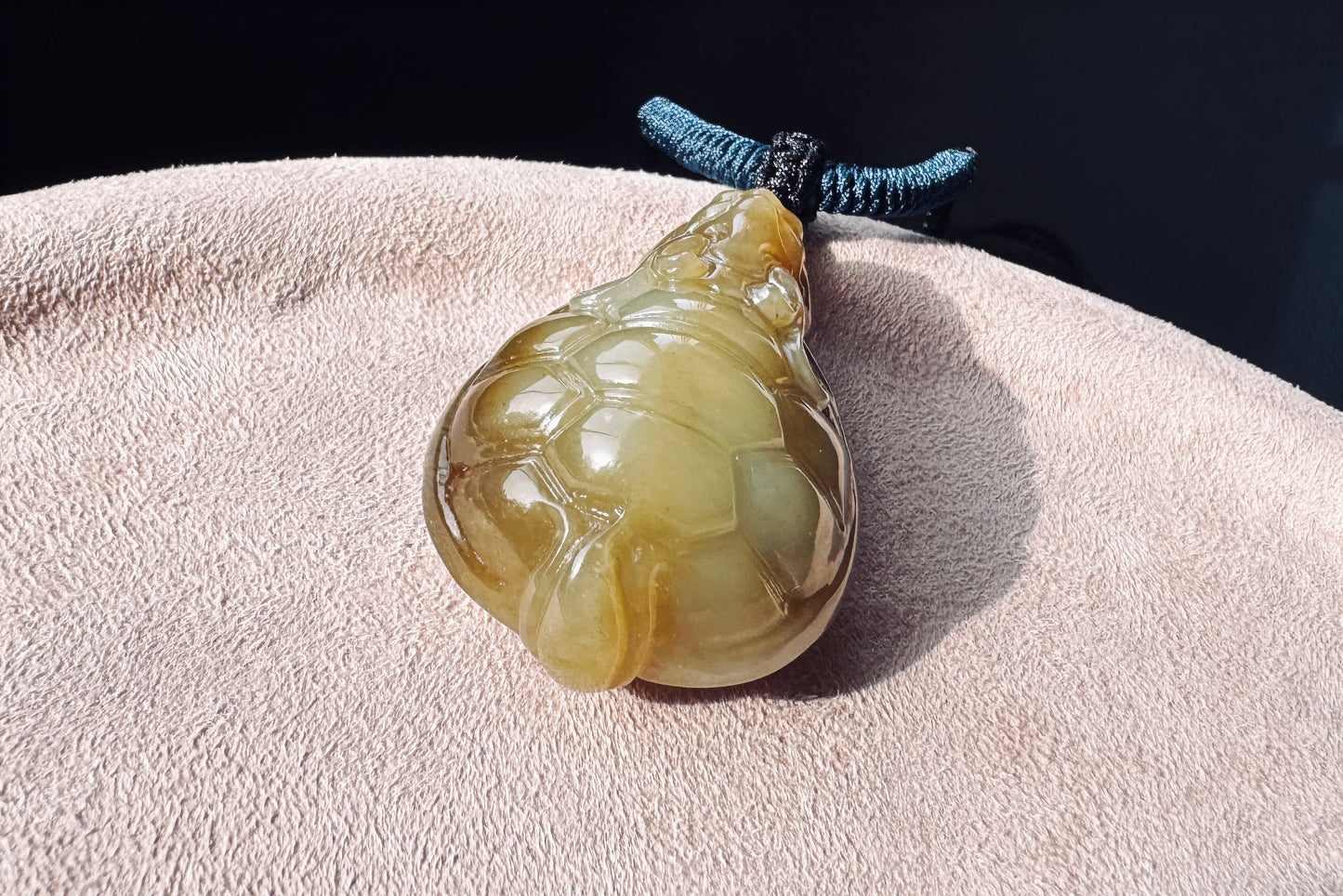 High Grade Natural Hetian Nephrite Hand Carved Dragon Turtle Pendant, Brown Sugar Nephrite Jade Dragon Turtle Pendant, 天然精品手工精雕糖白玉龙龟吊坠
