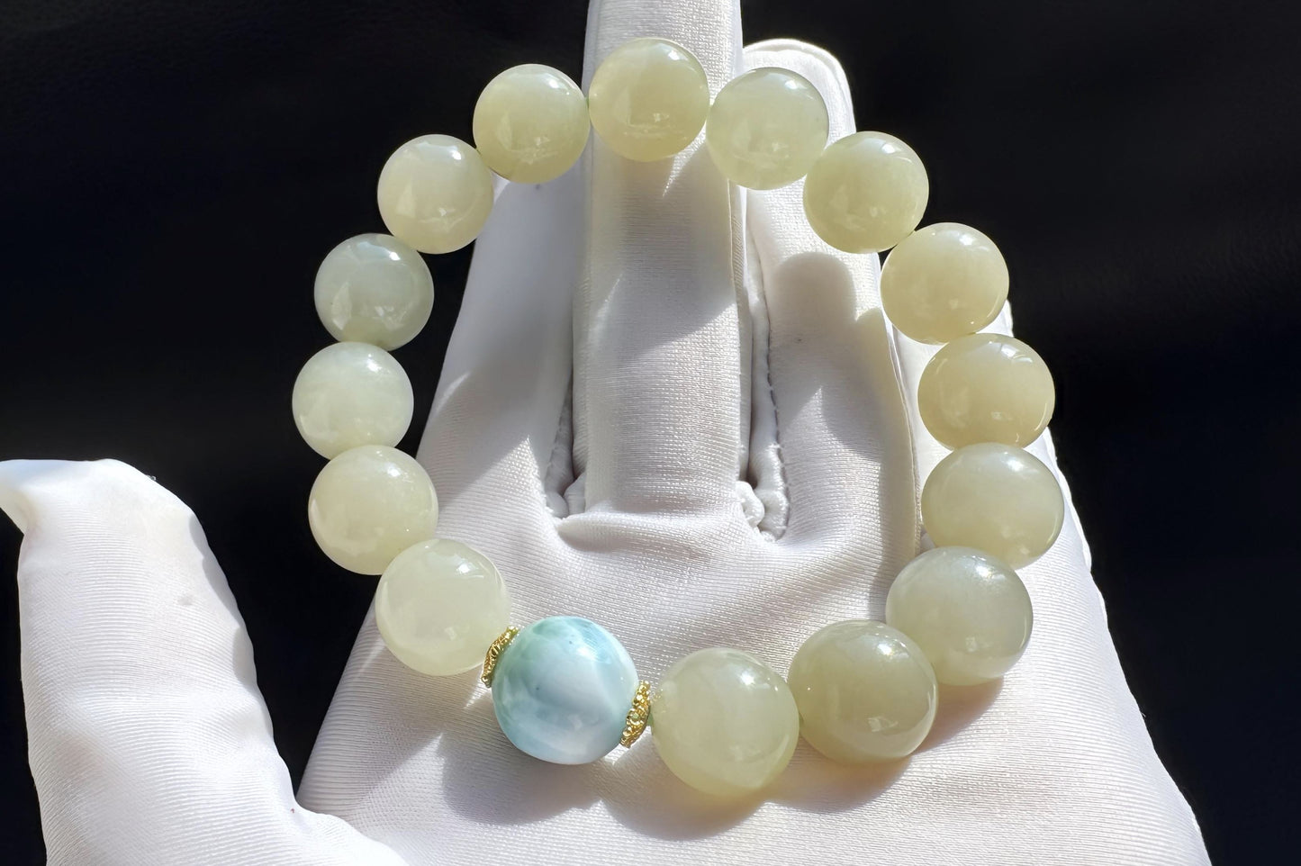 Natural Nephrite Beaded Bracelet with Dominican Larimar Bead, Nephrite Jade Bracelet, 天然软玉手串搭配海纹石
