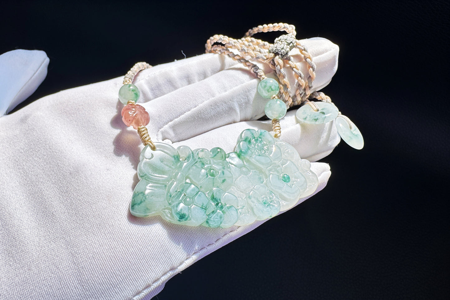 Genuine Grade A Jadeite Jade Necklace, Natural Carved Jade Flower and Butterfly, Handmade Jade Necklace, 天然缅甸A货翡翠锁骨吊坠老坑冰润飘蓝花蝶恋花仿古玉璜