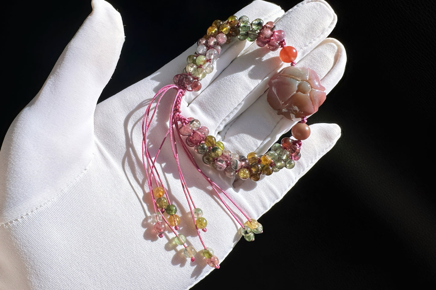 Natural Tourmaline Braided Bracelet with Carved Yanyuan Origin Agate Flower Charm, Yan-yuan and Tourmaline Bracelet, 天然手编碧玺小米珠手链搭配盐源花牌