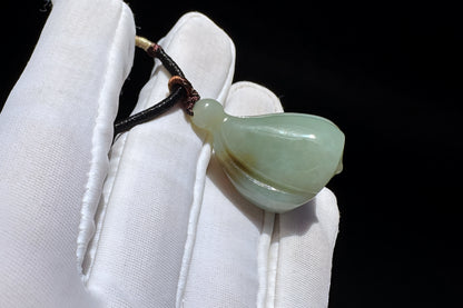 Natural Hetian Nephrite Lotus Pendant in Blue and Brown Sugar Color, Nephrite Jade Carved Lotus Pod Pendant, 天然和田玉蓝带糖色小莲蓬吊坠