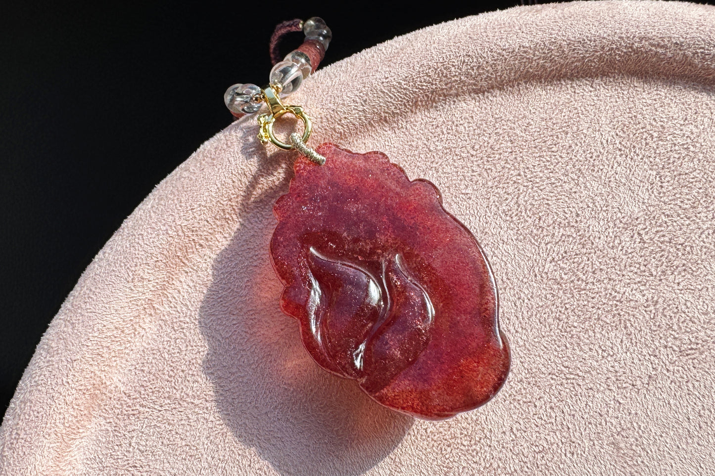 Top Grade Pigeon Blood Strawberry Quartz Hand Carved Nine Tailed Fox Pendant, Carved Strawberry Quartz Crystal, 天然极品鸽血红草莓晶手工雕刻九尾狐吊坠