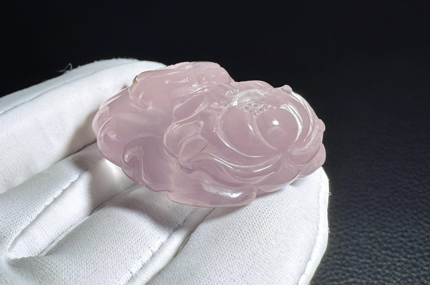 Natural Mozambique Rose Quartz Hand Carved Nine Tailed Fox Pendant, Carved Rose Quartz Fox Pendant Necklace, 天然莫粉水晶手工精雕狐仙吊坠