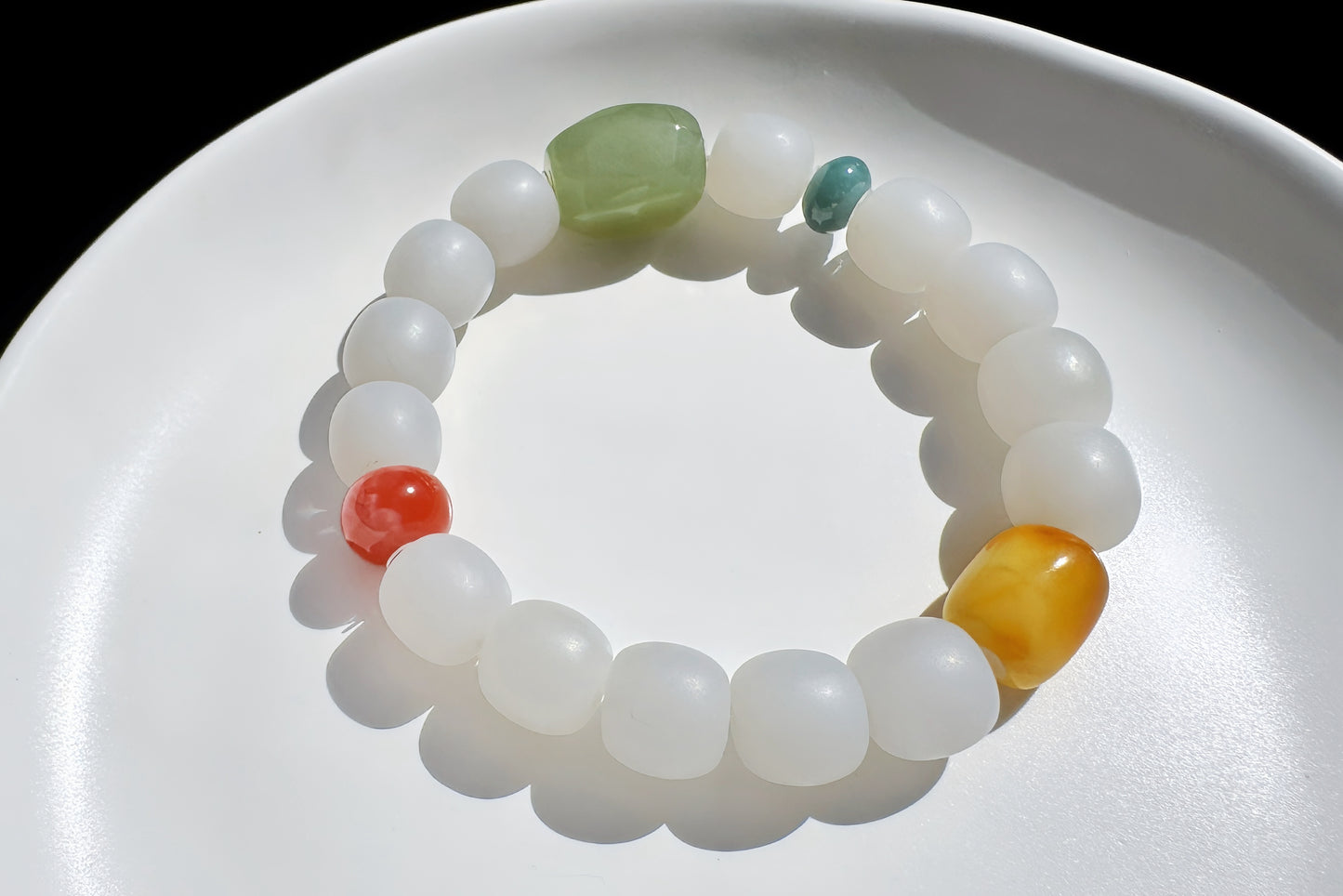 Natural Smokey Gray Hetian Nephrite Bracelet with Faceted Green Nephrite, Nanhong Agate, Blue Jadeite Jade, Nephrite Jade, 天然浅烟灰老型珠+晴水钻切+蓝翡+奶盖南红