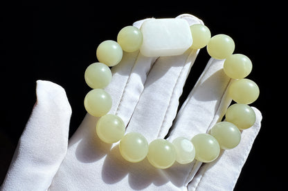 Natural Light Green Nephrite Beaded Bracelet with White Nephrite Cube, Satin Polished Nephrite Bracelet, 天然柔光且末油膏和田玉手串搭配俄白俏糖牌